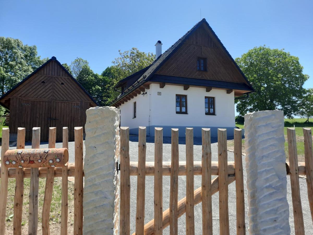 Chaloupka Pomnenka Na Lipce