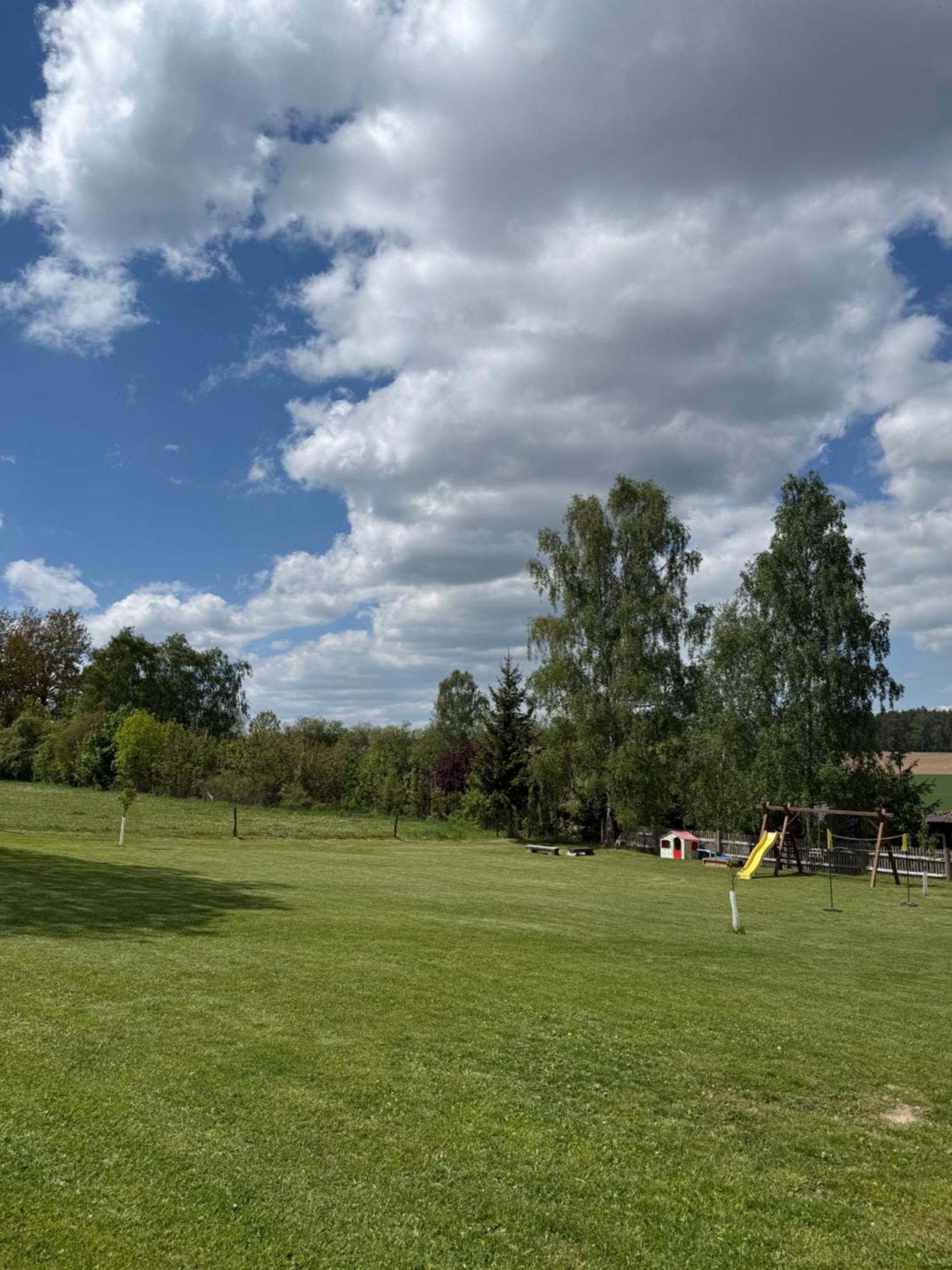 Chaloupka Pomnenka Na Lipce Nasavrky